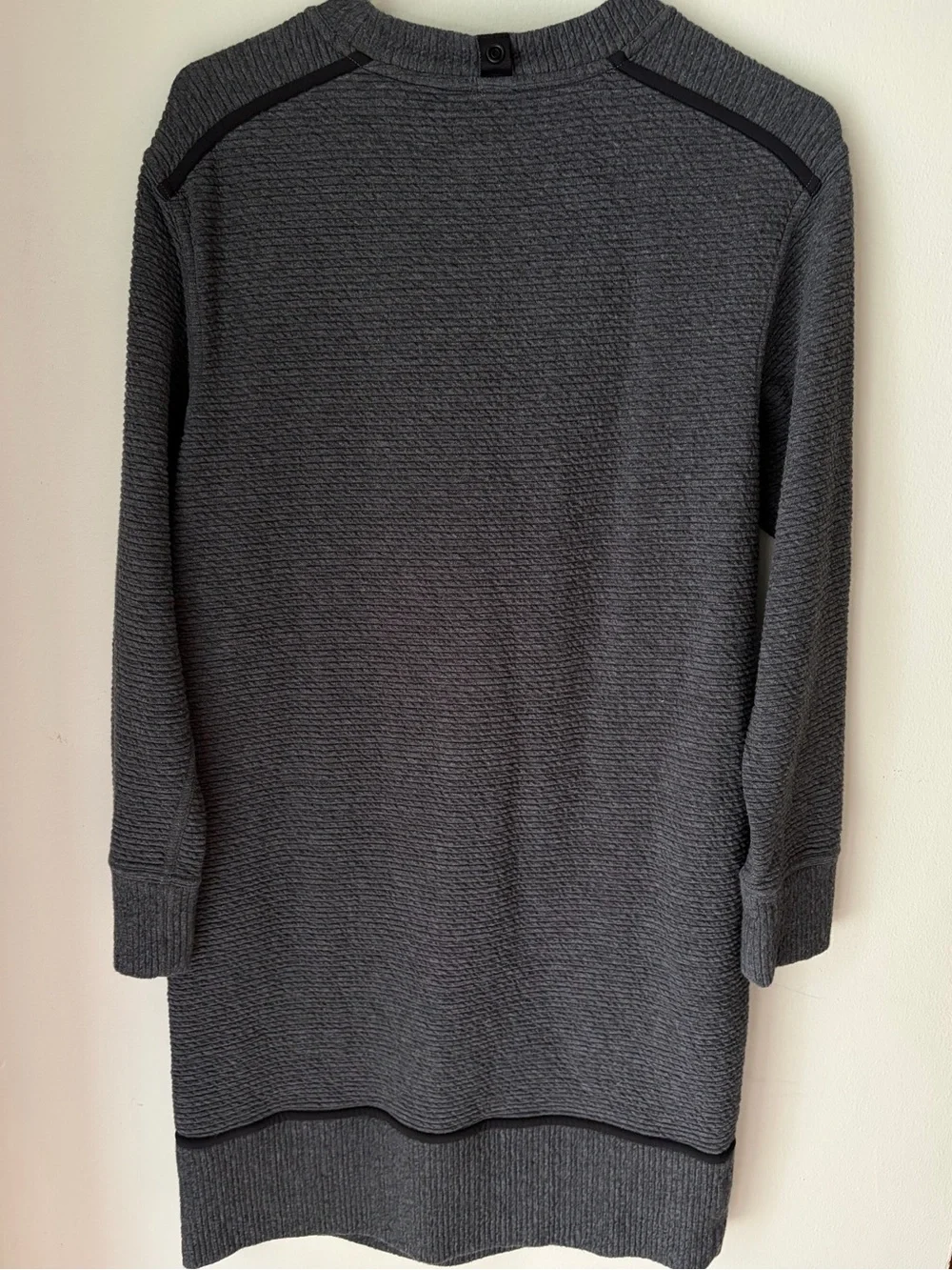 35. Size 6 LULULEMON Grey On Repeat Ribbed Dress